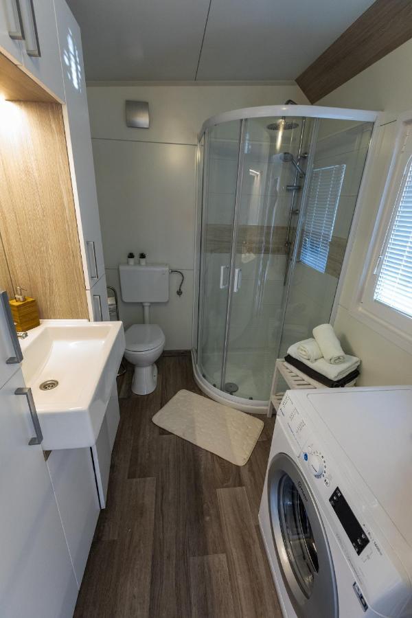 Mobile Home Whit Sea View Lavojesa Drage Kültér fotó